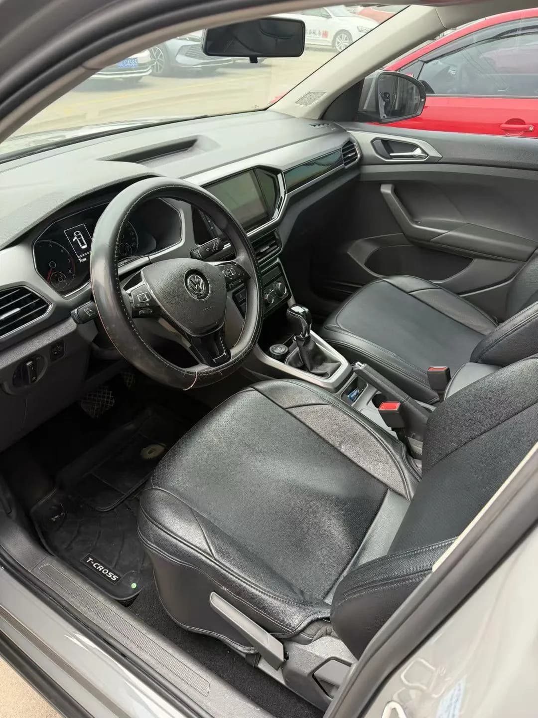 Volkswagen T-Cross 2019 5