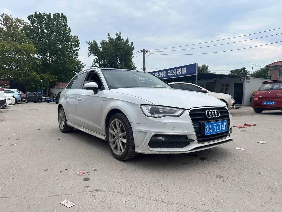 Audi A3( ) 2014 Sportback 40 TFSI S line 2