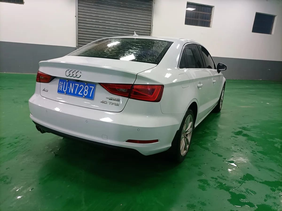 Audi A3 2015 Limousine 40 TFSI 10