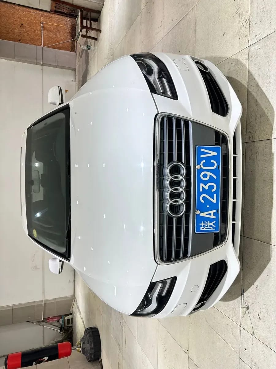 Audi A4L 2011 2.0 TFSI 2