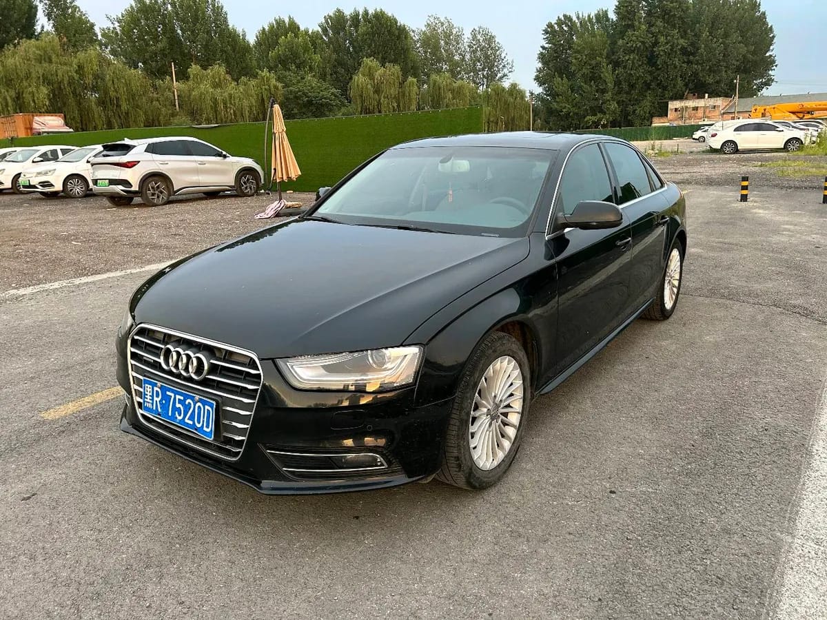 Audi A4L 2013 30 TFSI 3