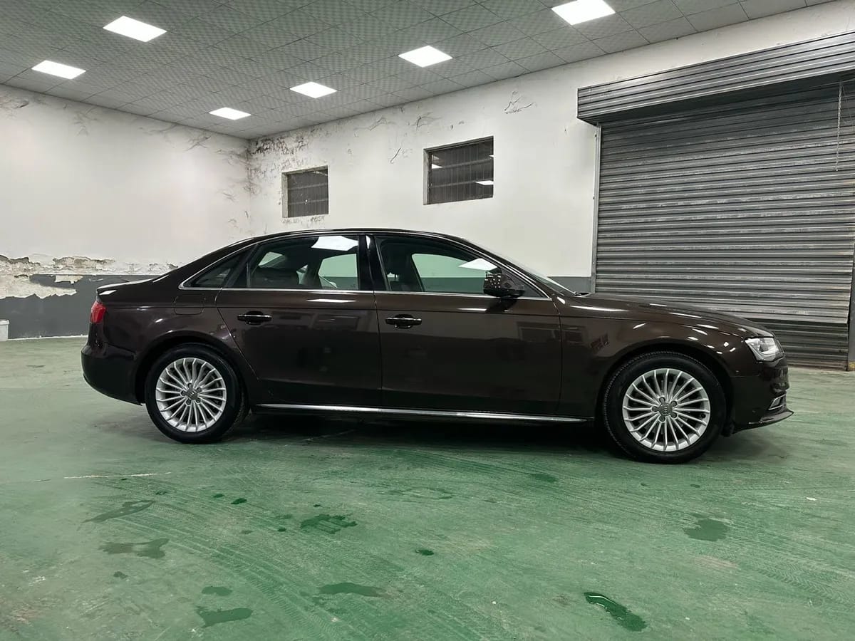 Audi A4L 2016 35 TFSI S line 4