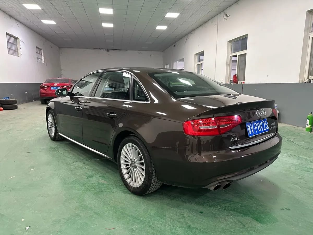 Audi A4L 2016 35 TFSI S line 8