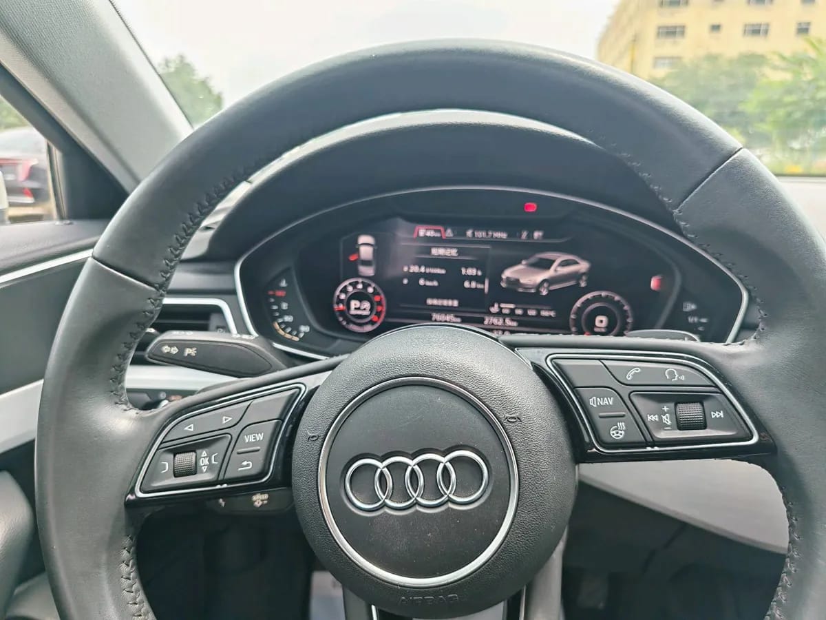 Audi A4L 2017 40 TFSI 6
