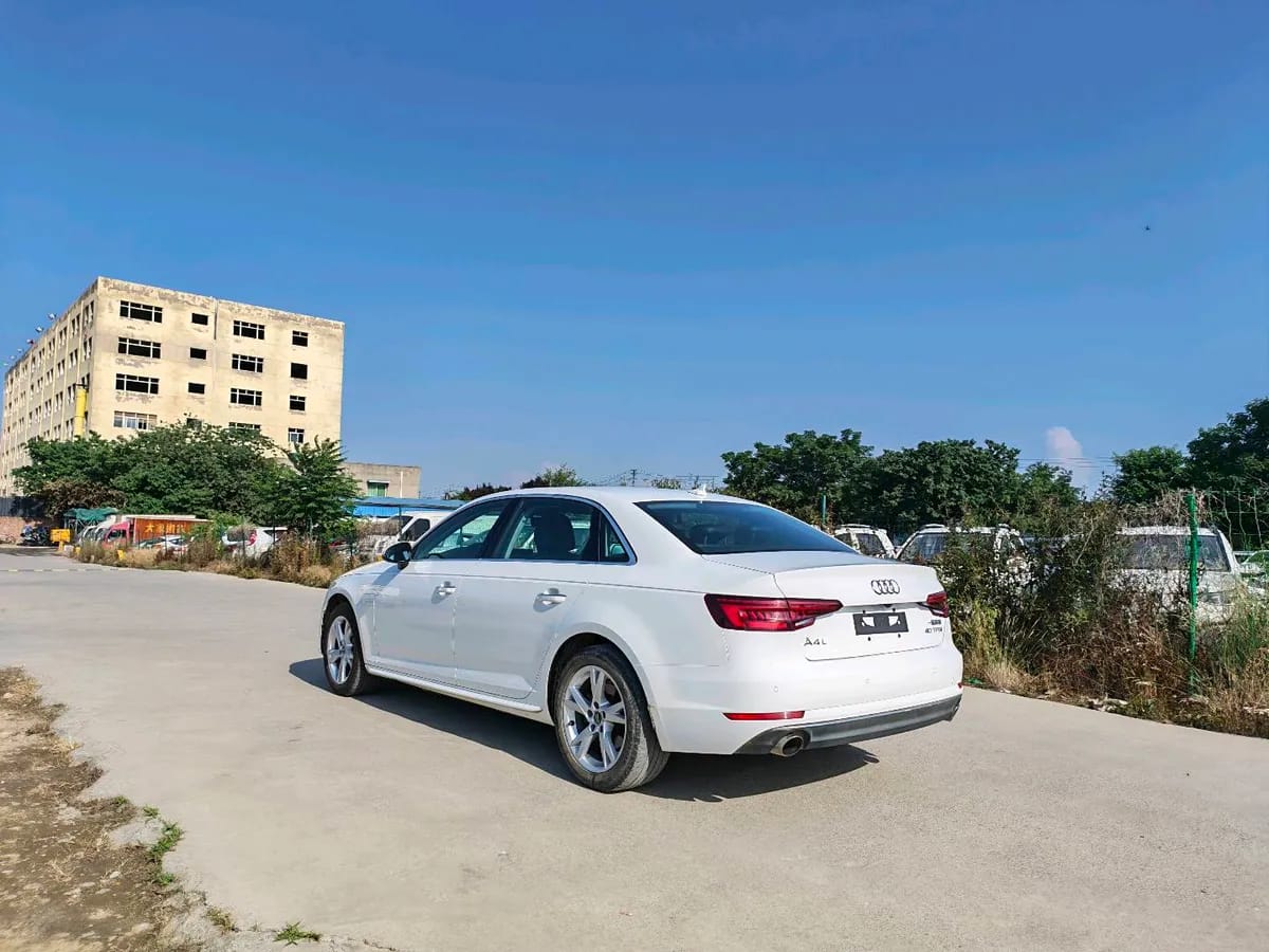 Audi A4L 2018 30 40 TFSI 7