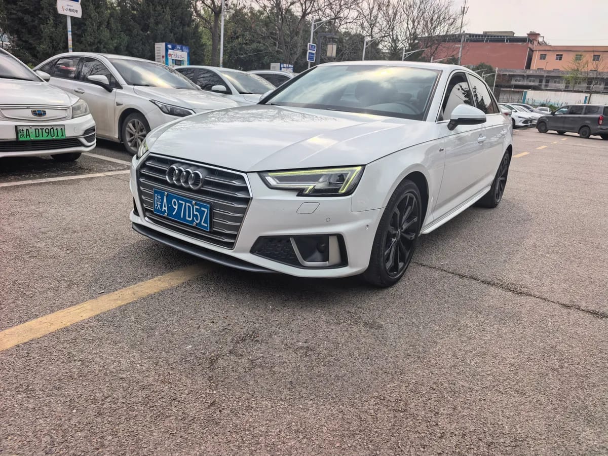 Audi A4L 2019 40 TFSI VI