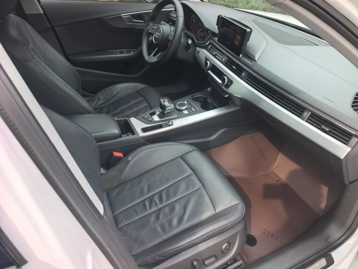 Audi A4L 2019 40 TFSI VI 3