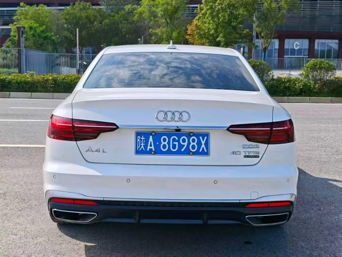 Audi A4L 2020 40 TFSI quattro 8
