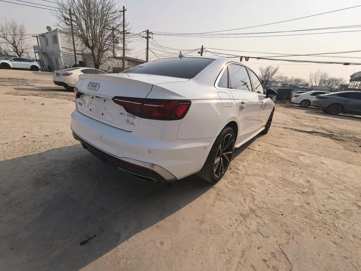 Audi A4L 2020 40 TFSI 6