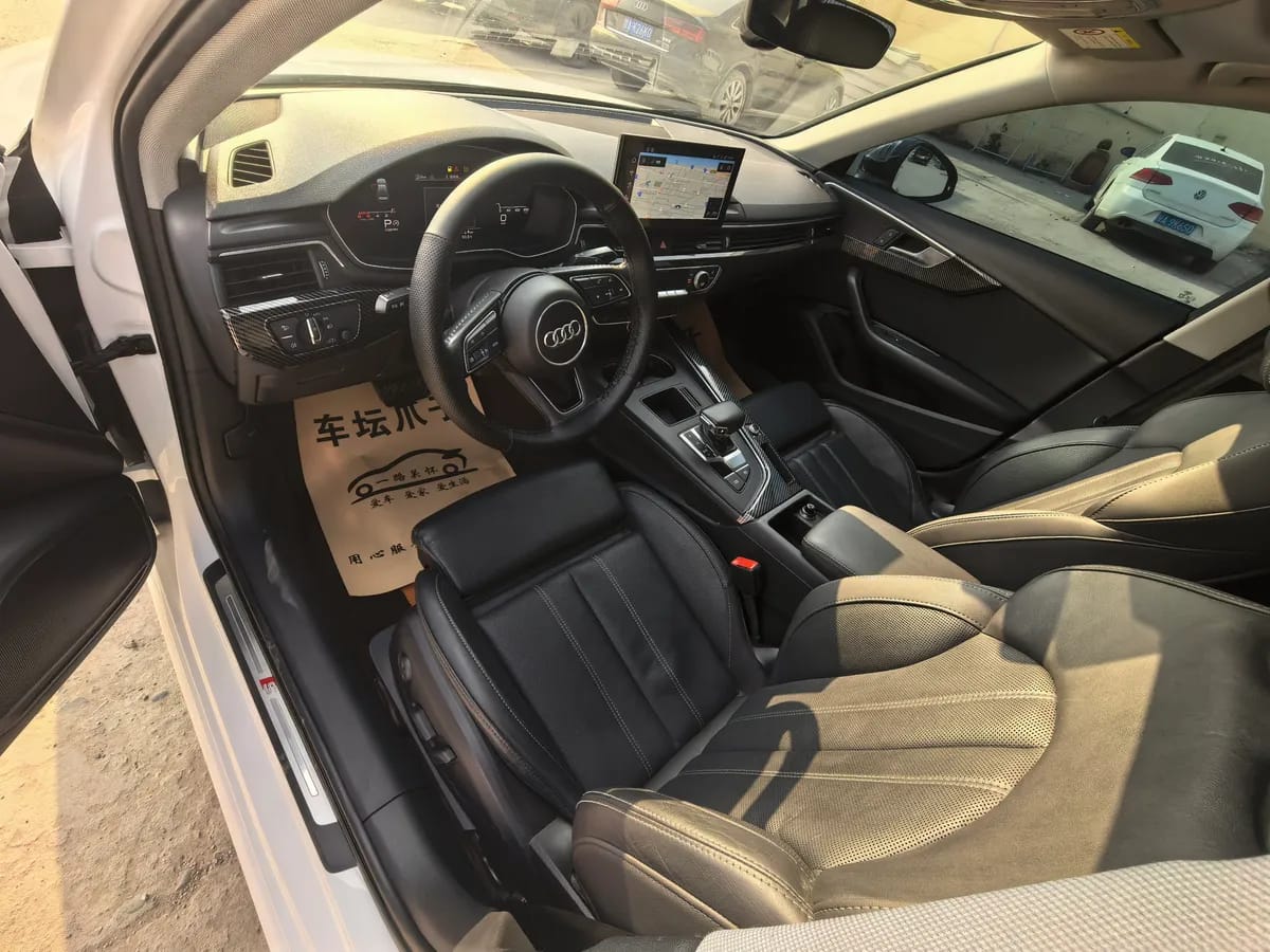 Audi A4L 2020 40 TFSI 8