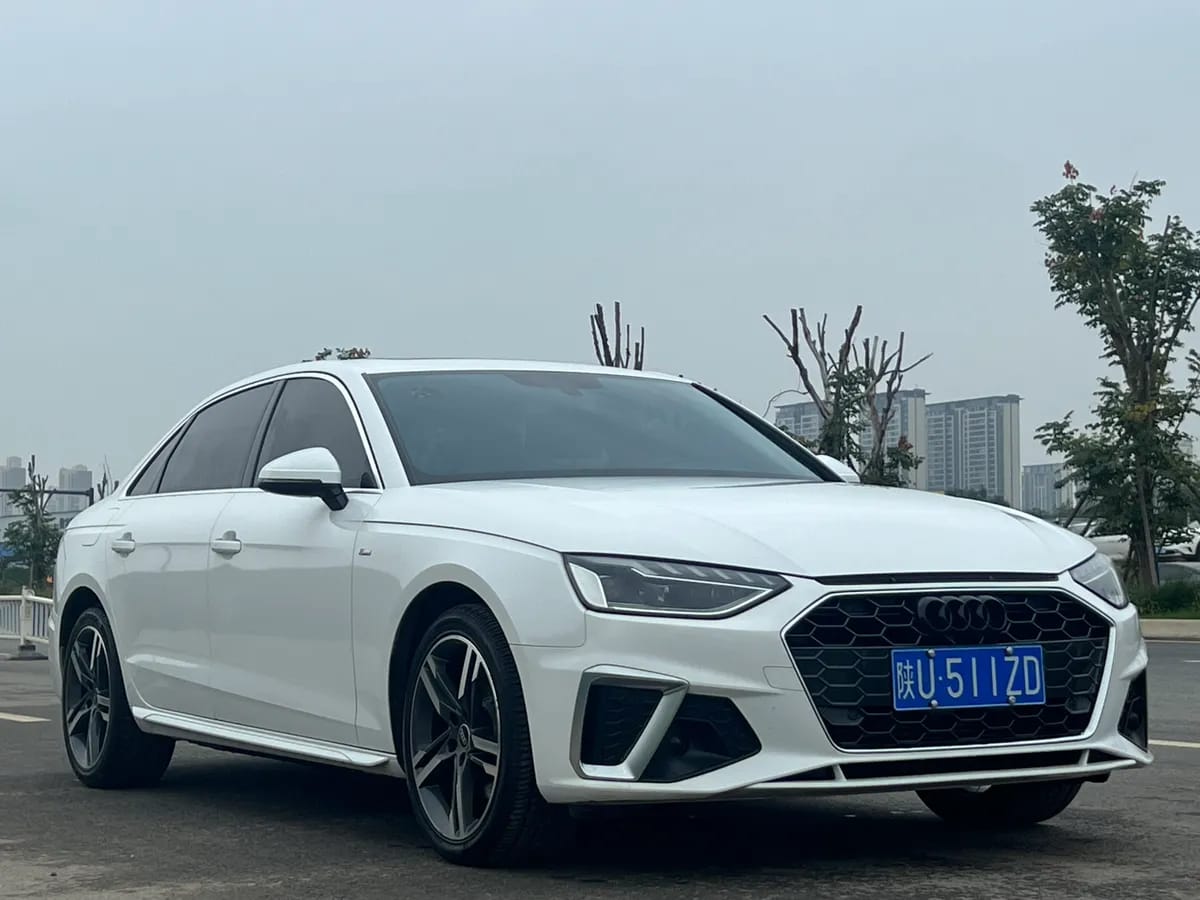 Audi A4L 2022 40 TFSI 3