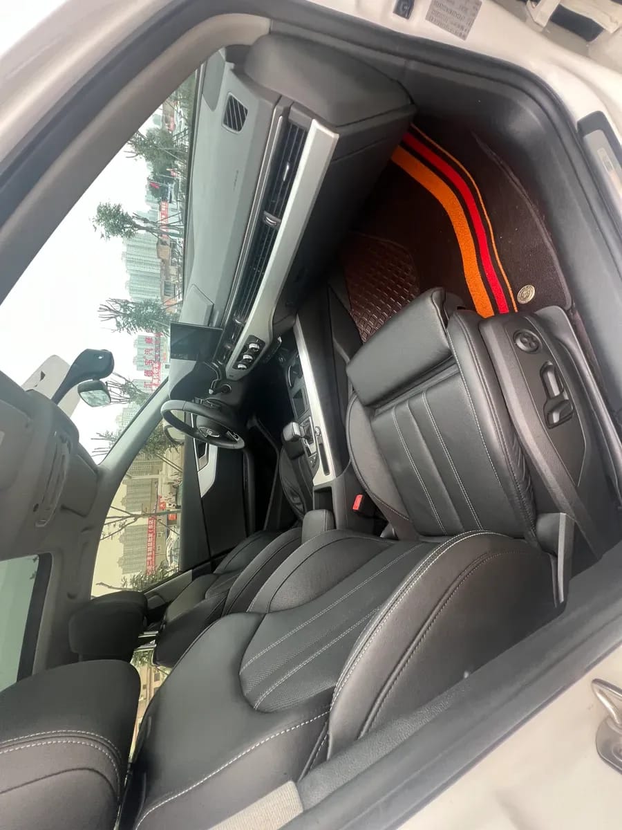 Audi A4L 2022 40 TFSI 7