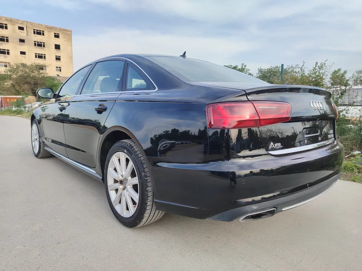 Audi A6L 2016 30 FSI 4