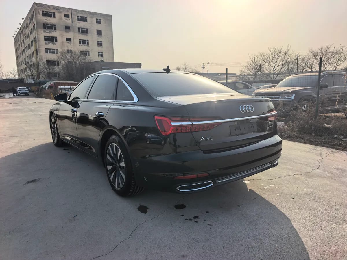 Audi A6L 2022 45 TFSI 7
