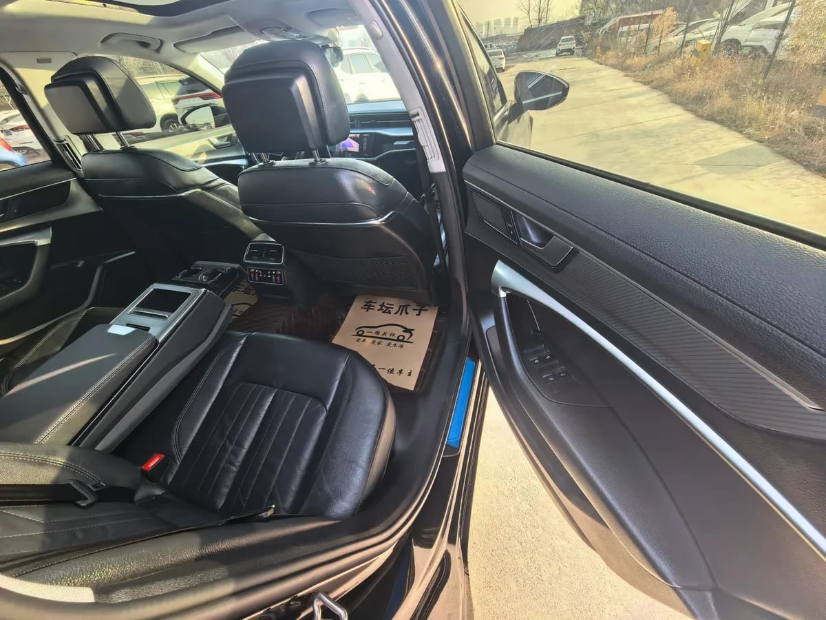 Audi A6L 2022 45 TFSI 10