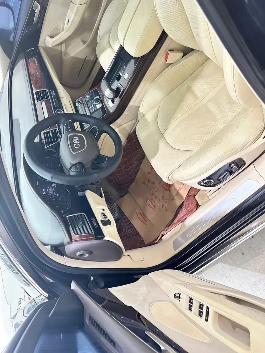 Audi A8L 2011 3.0 TFSI quattro (245kW) 3