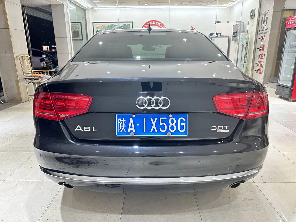 Audi A8L 2011 3.0 TFSI quattro (245kW) 9