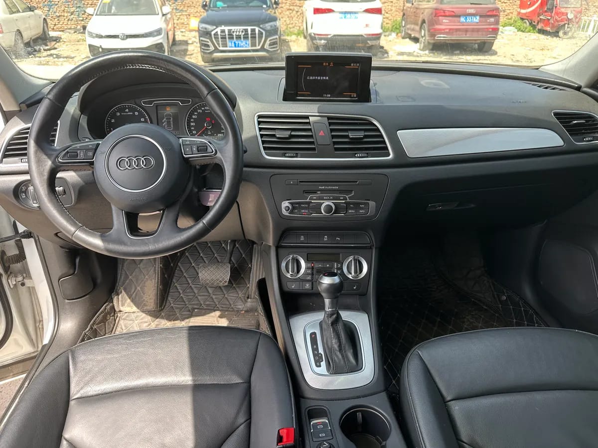 Audi Q3 2013 35 TFSI quattro 6