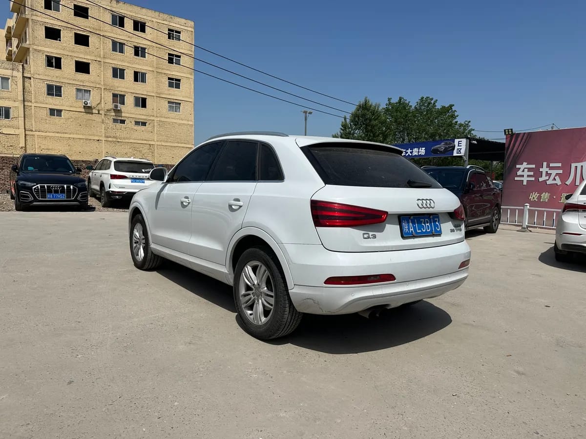 Audi Q3 2013 35 TFSI quattro 10