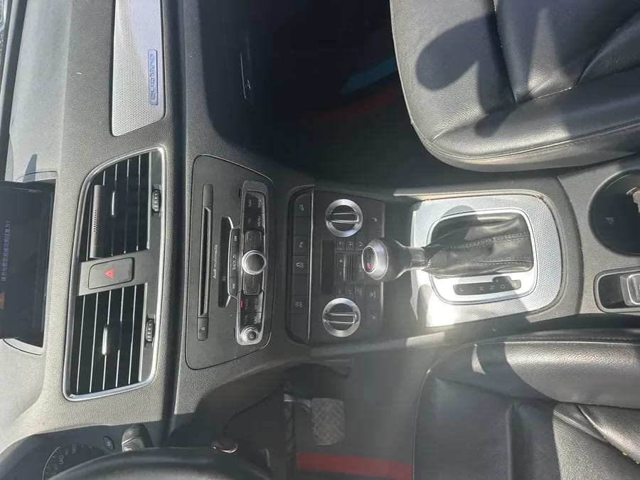 Audi Q3 2015 35 TFSI quattro 8