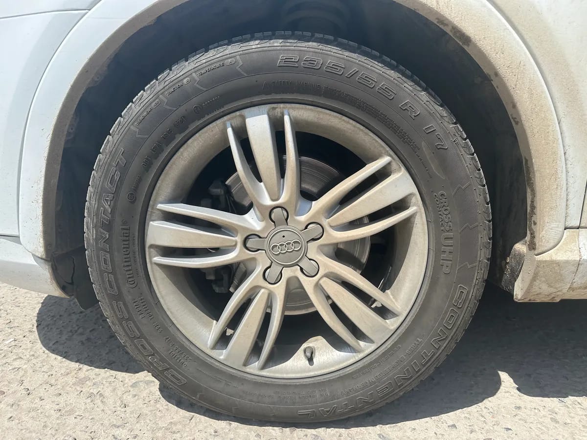Audi Q3 2015 35 TFSI quattro 9