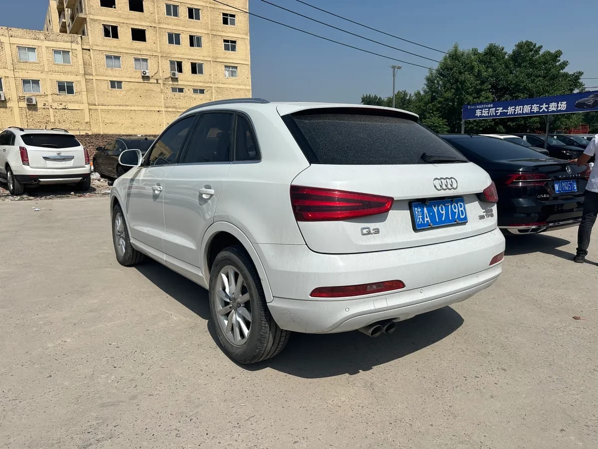 Audi Q3 2015 35 TFSI quattro 9