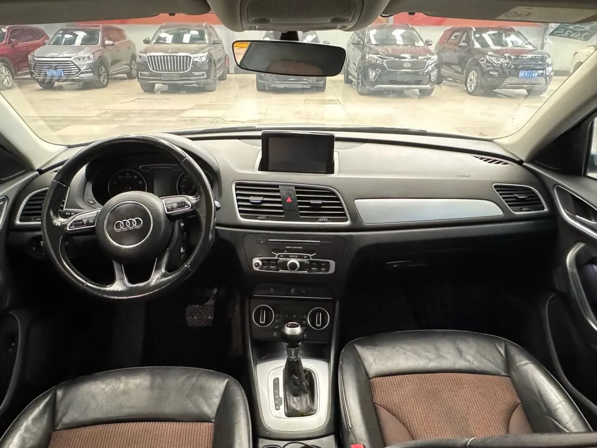 Audi Q3 2017 30 TFSI 6