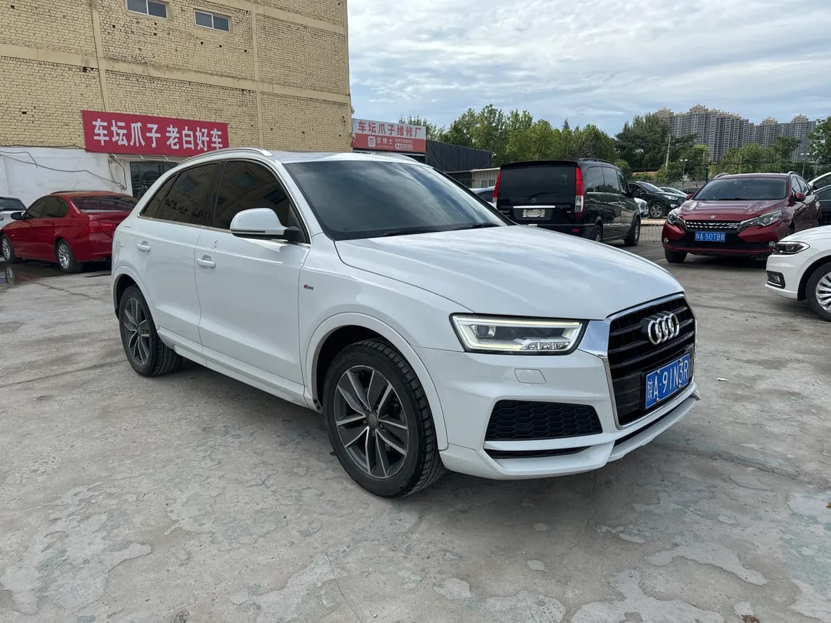 Audi Q3 2018 30 TFSI 3