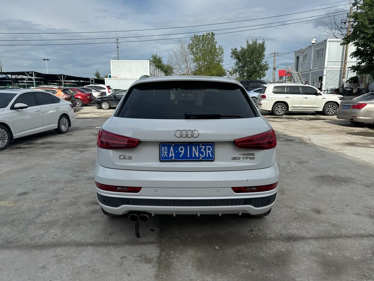 Audi Q3 2018 30 TFSI 5