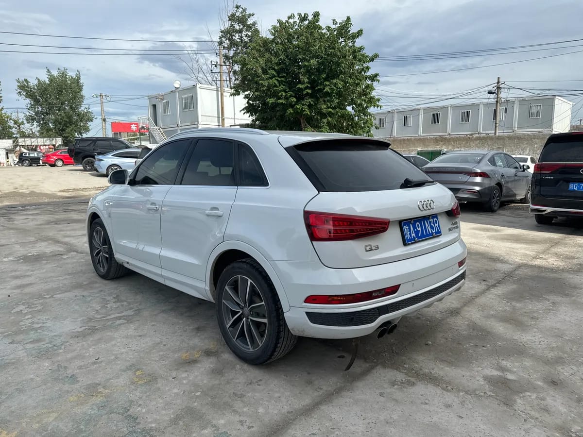 Audi Q3 2018 30 TFSI 6