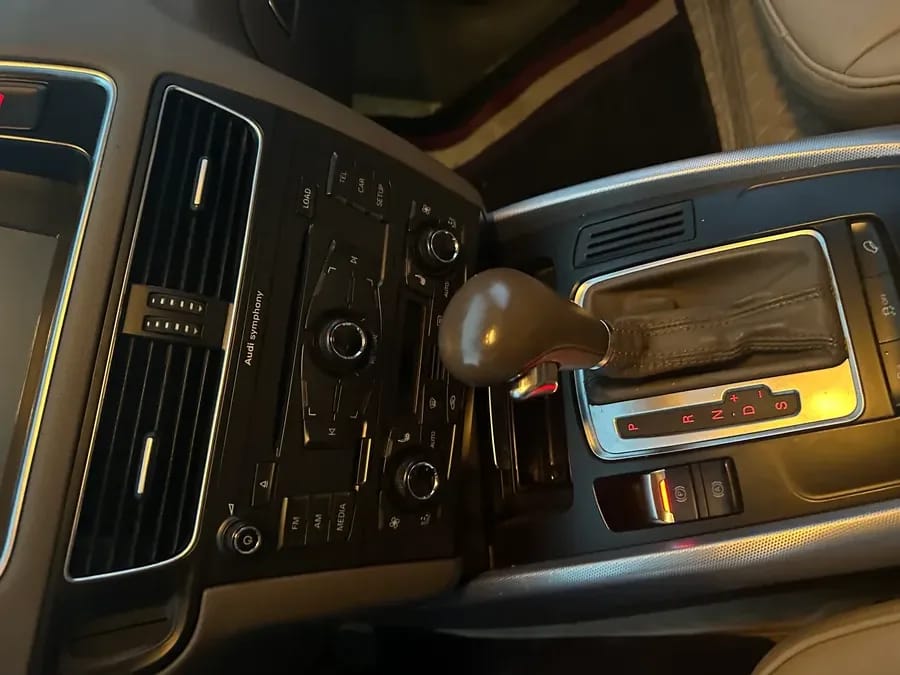 Audi Q5 2011 2.0TFSI 8