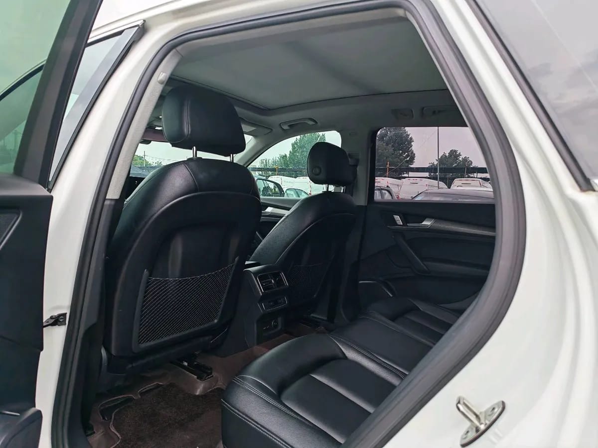 Audi Q5L 2018 40 TFSI VI 5
