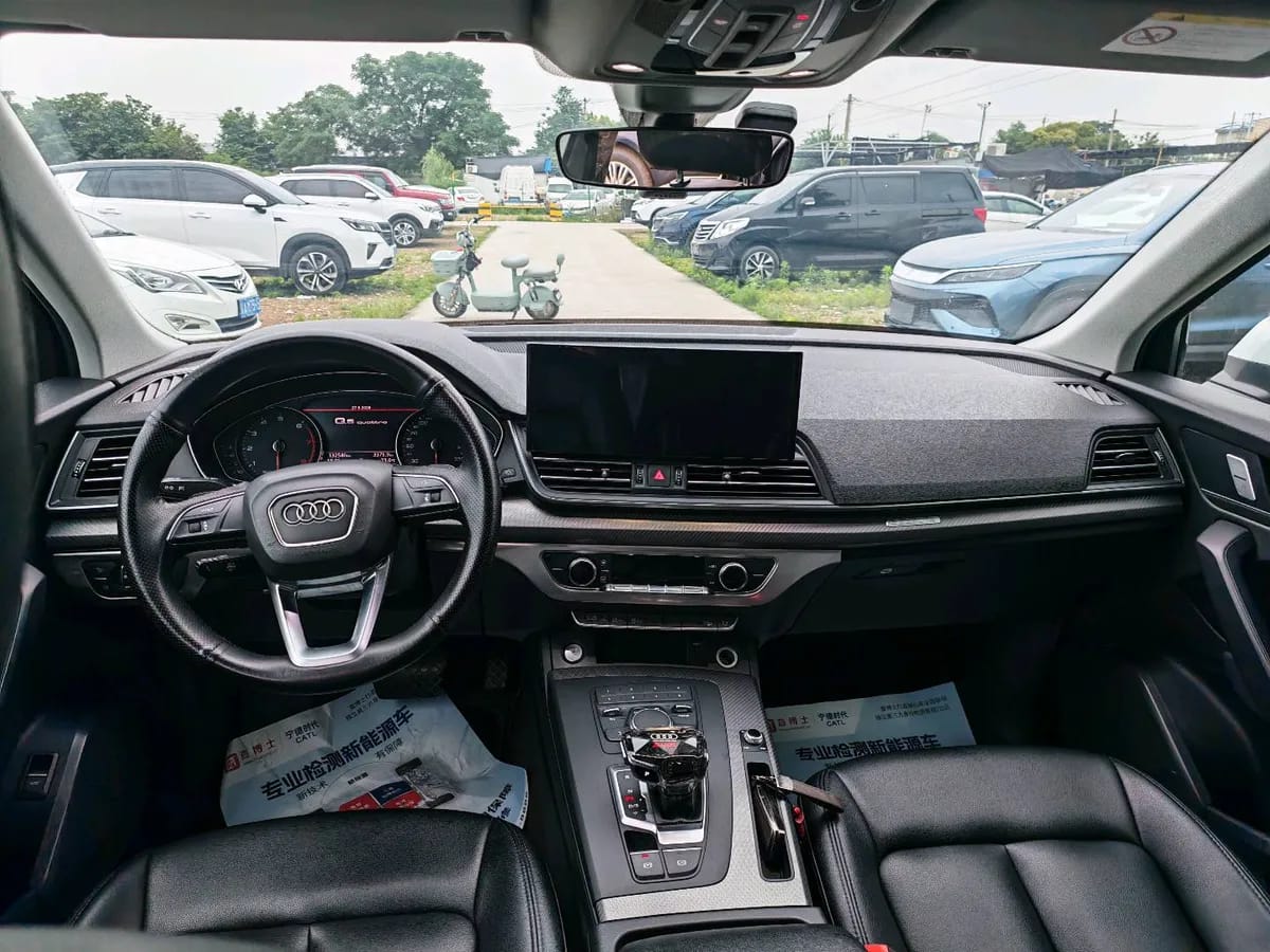 Audi Q5L 2018 40 TFSI VI 6