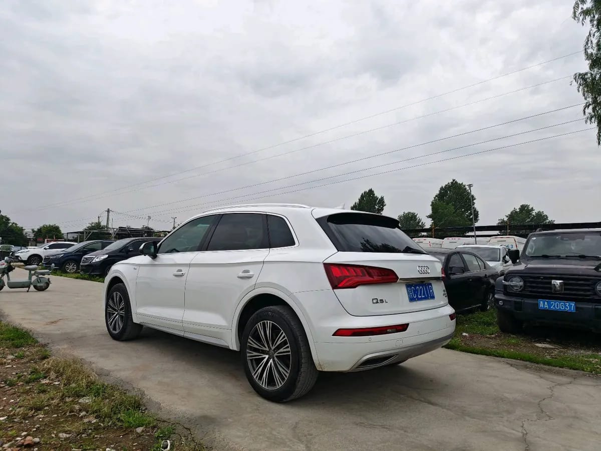 Audi Q5L 2018 40 TFSI VI 7