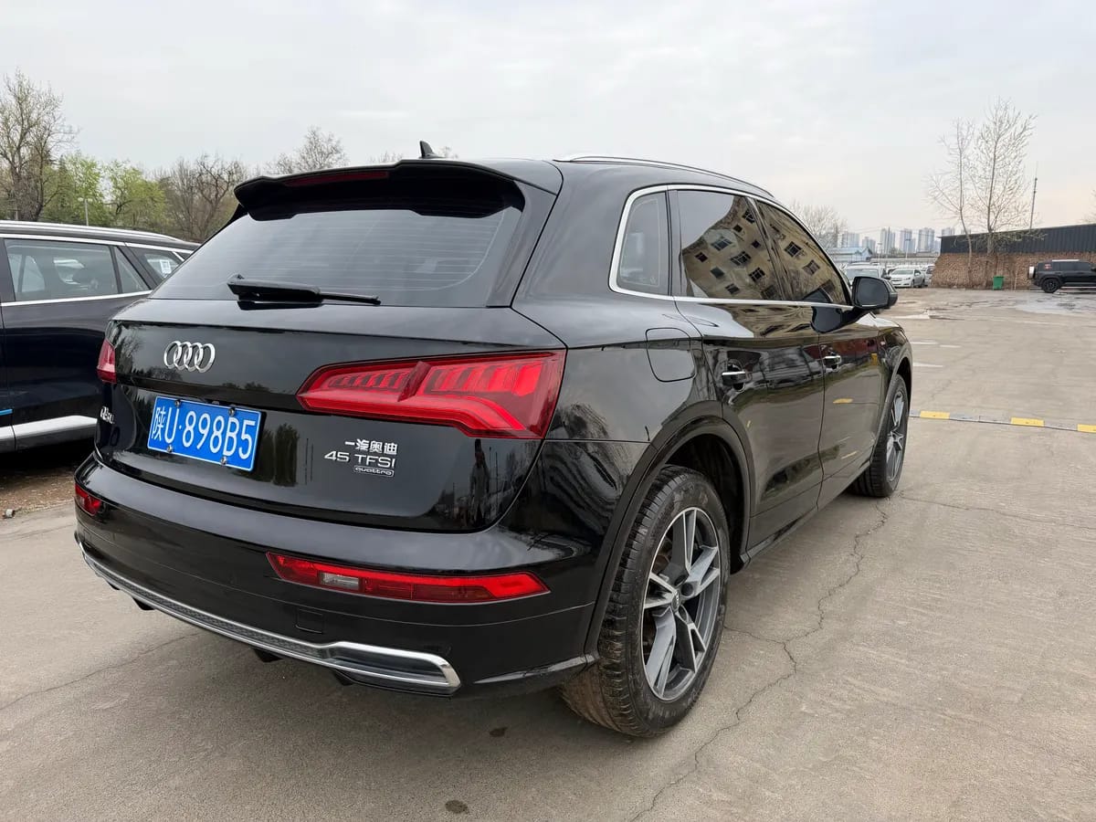 Audi Q5L 2018 45 TFSI V 3