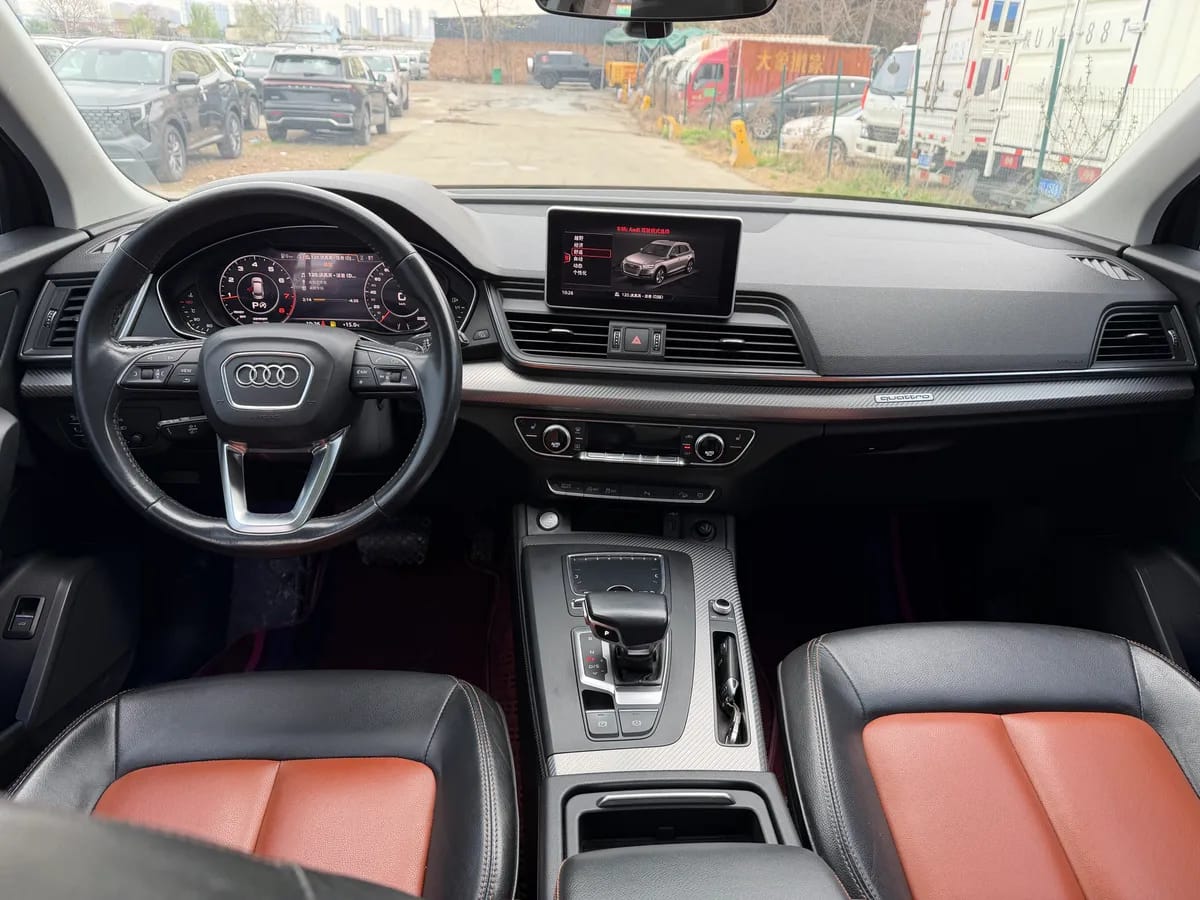 Audi Q5L 2018 45 TFSI V 7