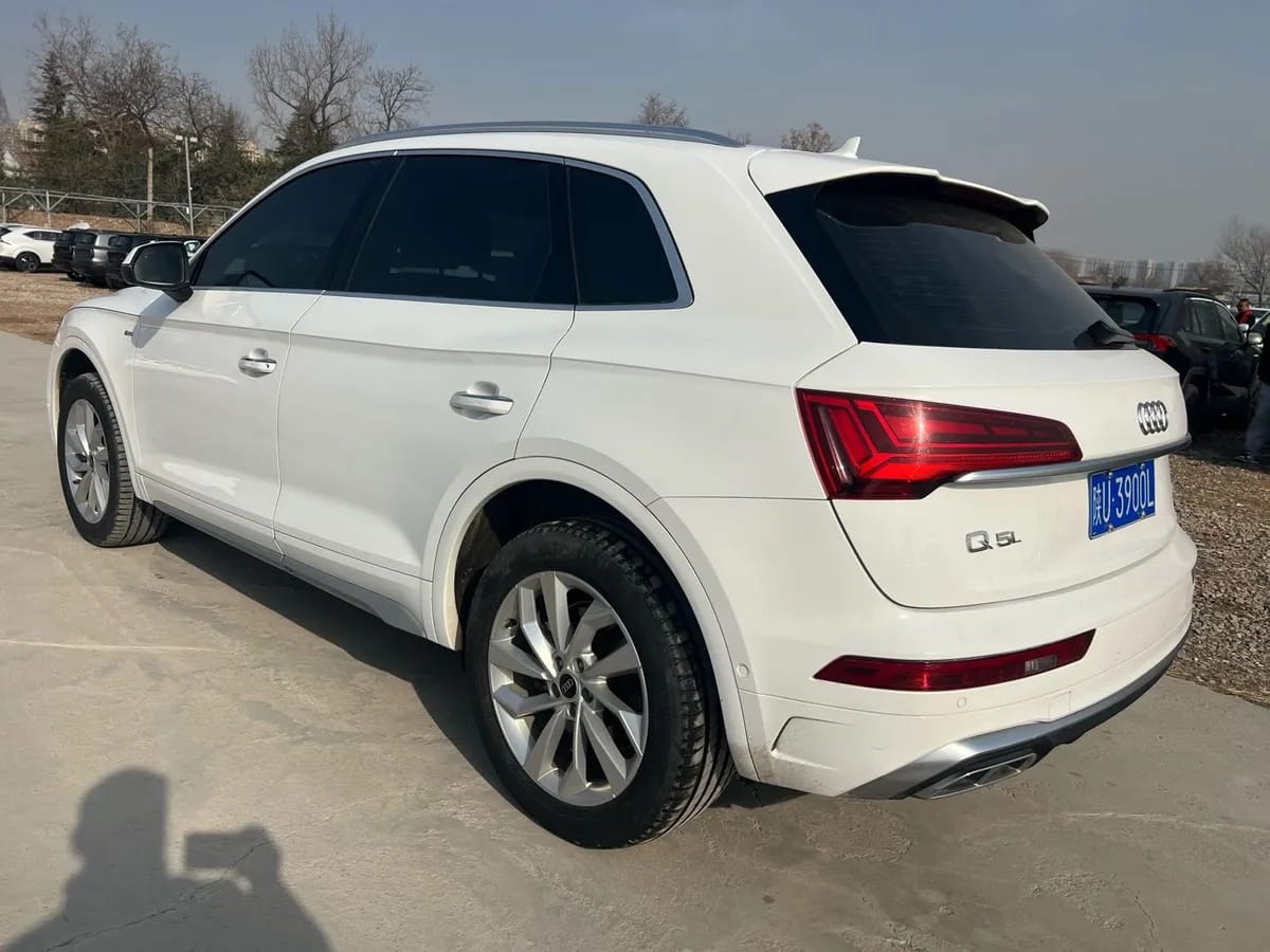 Audi Q5L 2021 40 TFSI 6