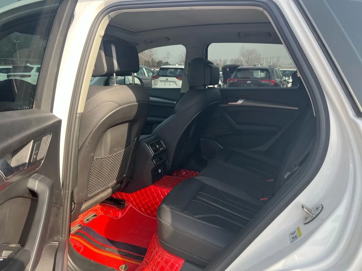 Audi Q5L 2021 40 TFSI 8