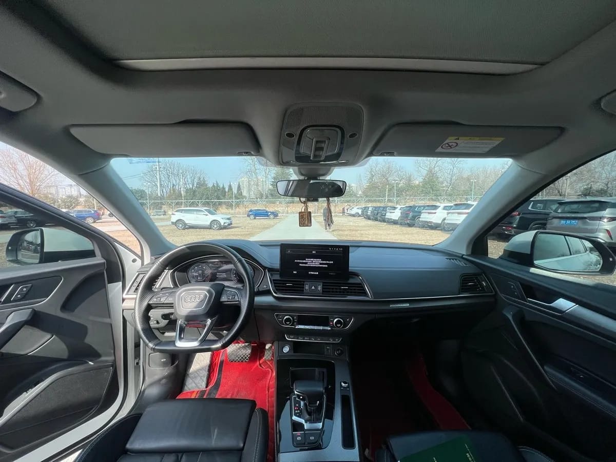 Audi Q5L 2021 40 TFSI 9
