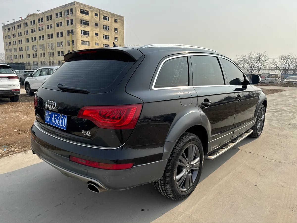 Audi Q7 ( ) 2012 3.0 TFSI (200kW) 4