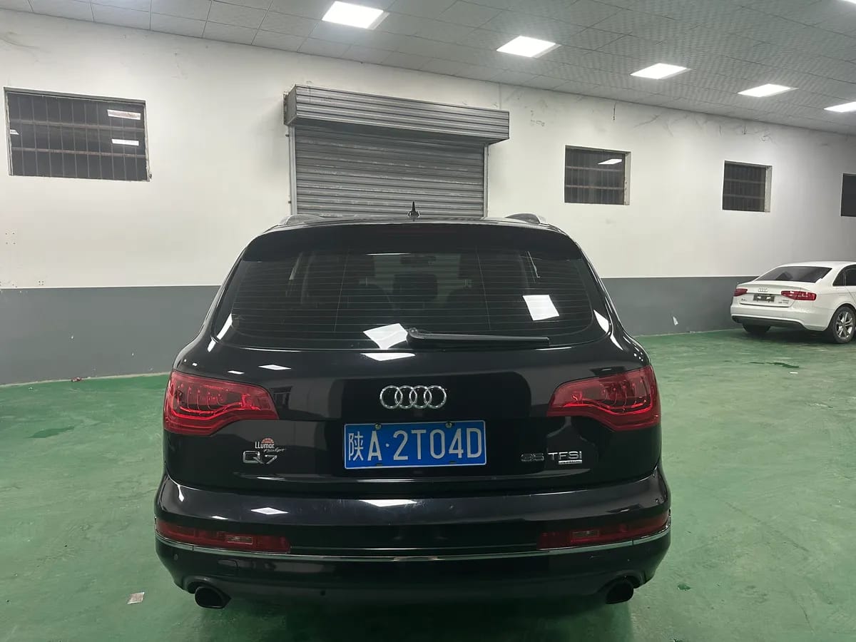 Audi Q7 ( ) 2013 35 TFSI 5