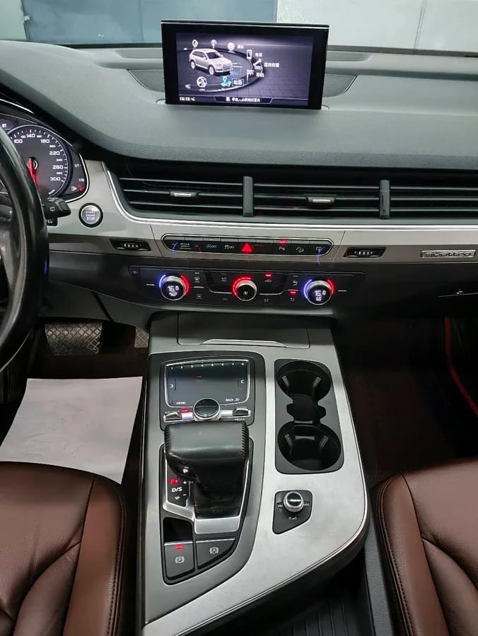 Audi Q7 2016 40 TFSI 7
