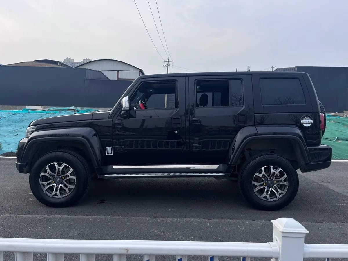 BAIC BJ40 2018 PLUS 2.0T 5