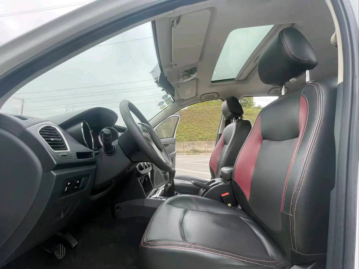 BAIC S2 2016 4