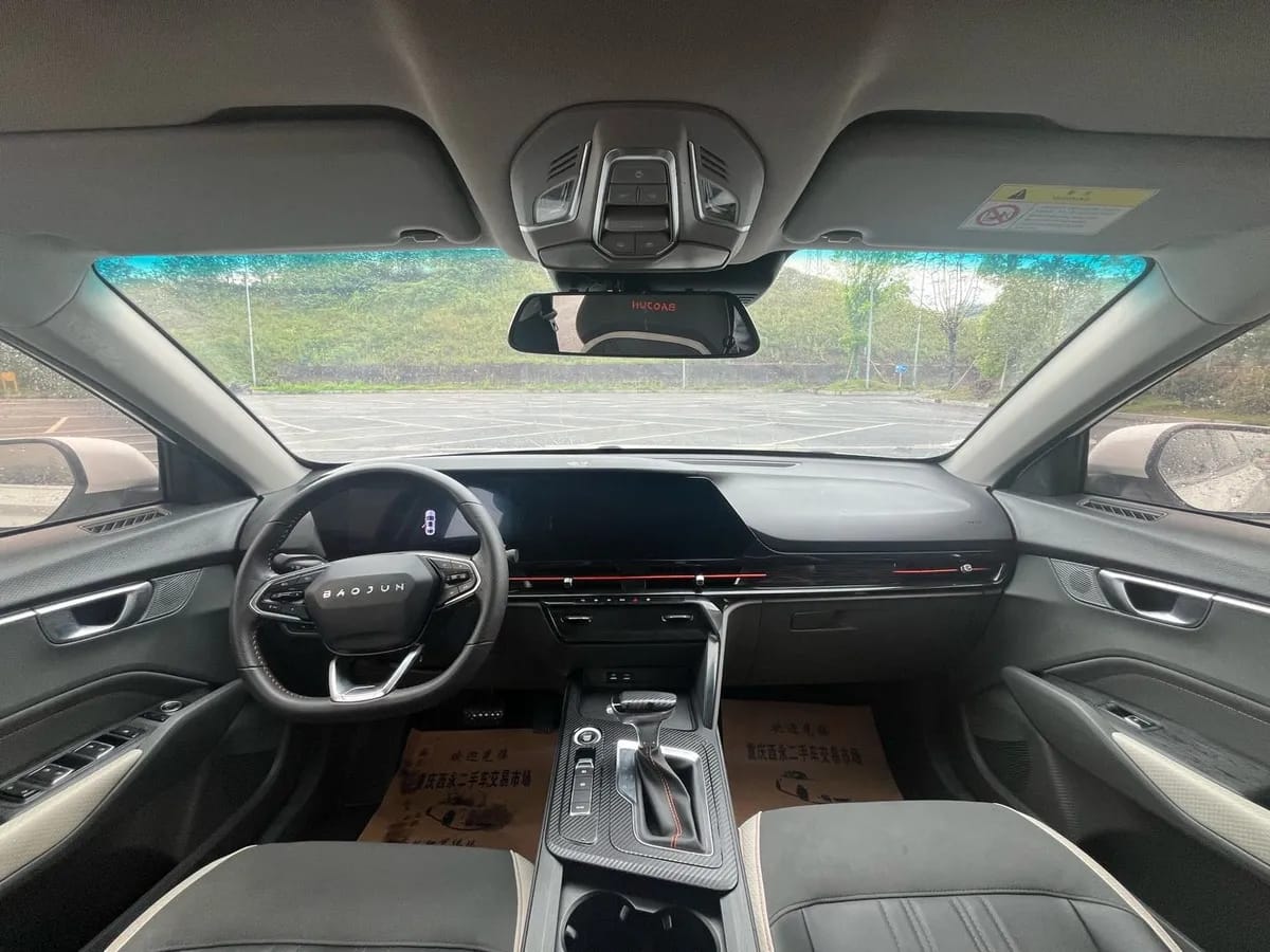 Baojun RC-6 2019 1.5T CVT 24 6