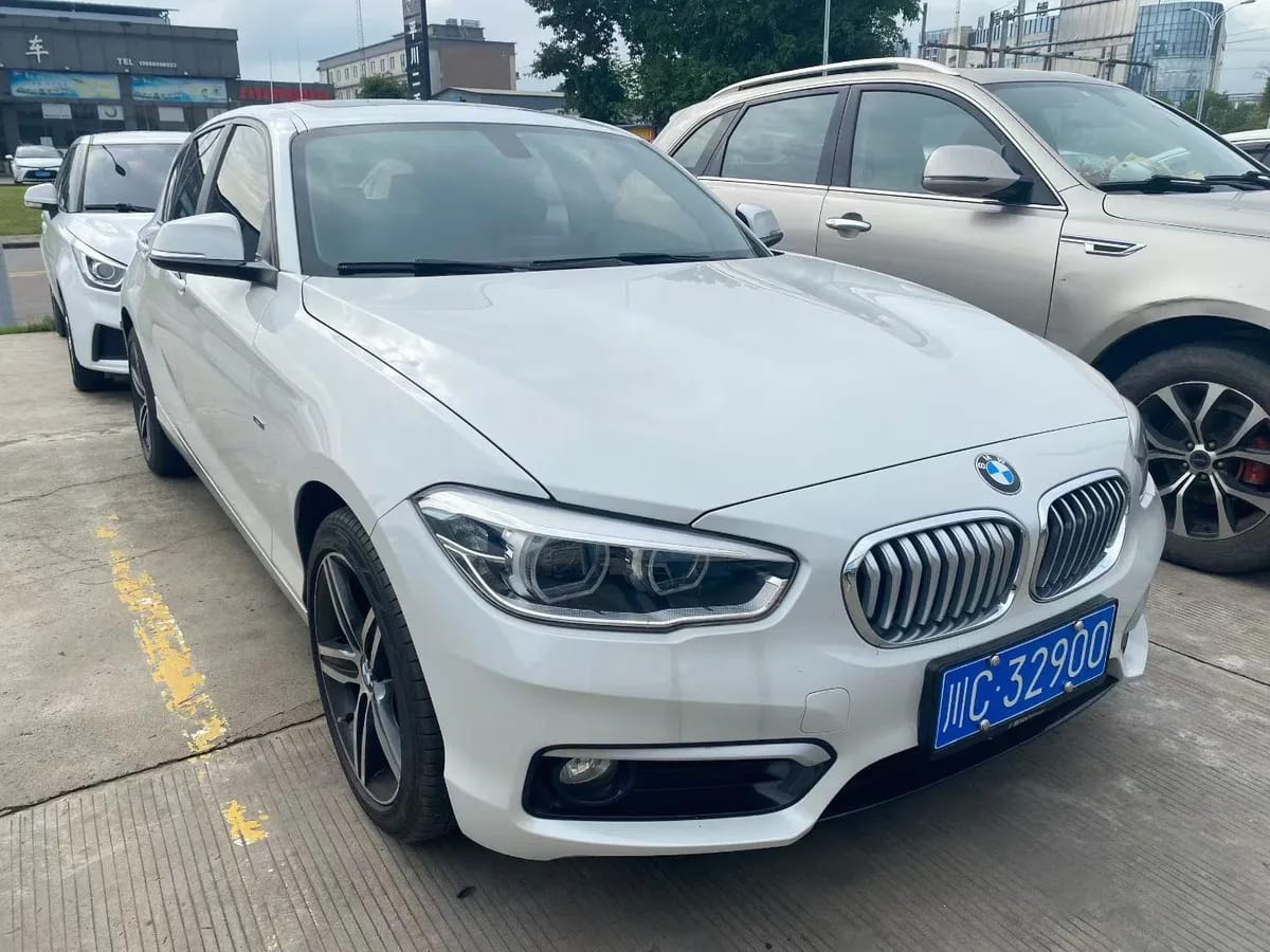 BMW 1 ( ) 2015 118i 2