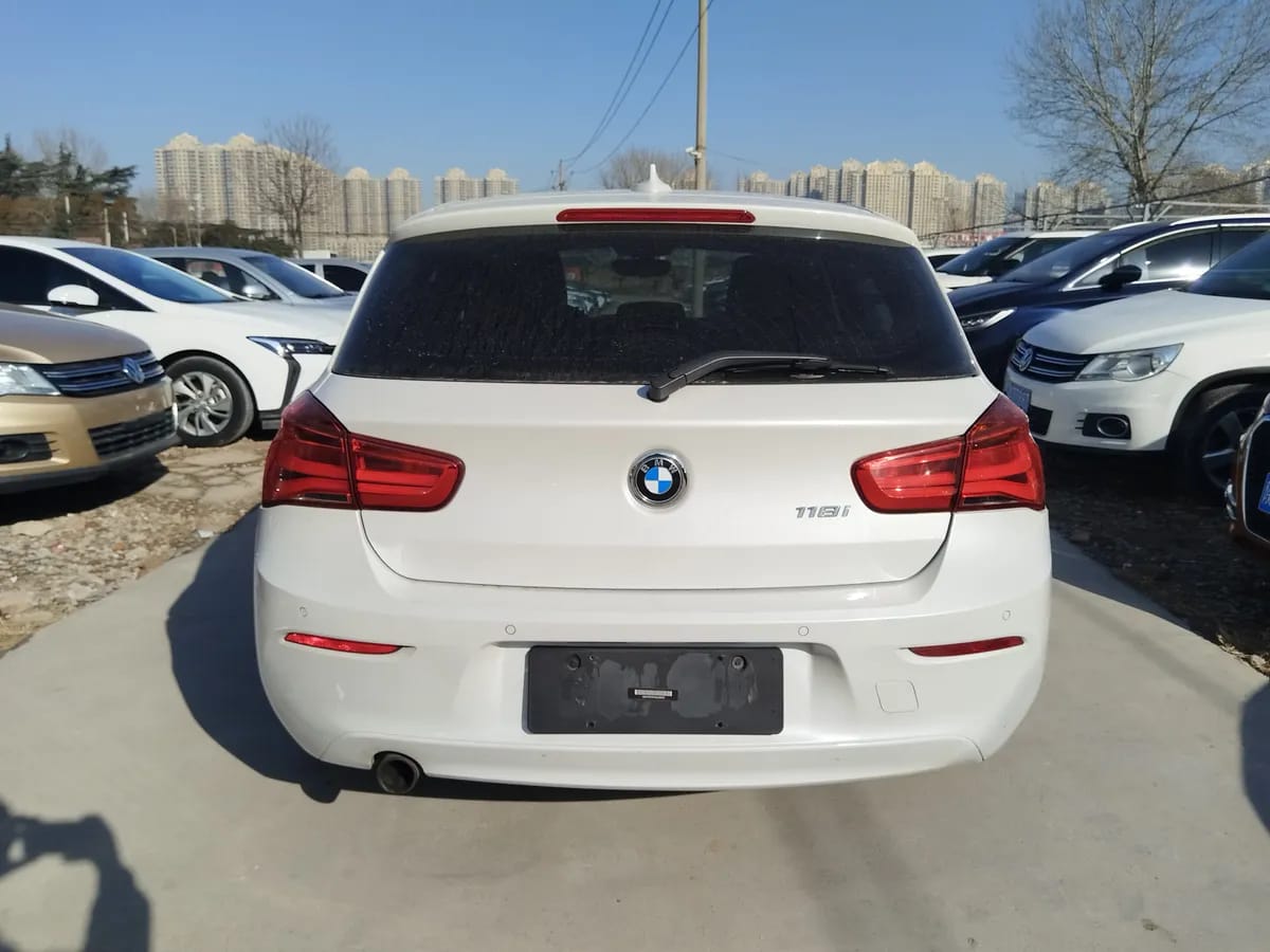 BMW 1 ( ) 2016 118i 7