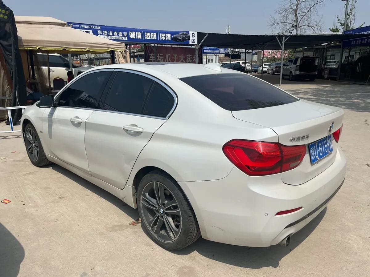 BMW 1 2017 118i 3