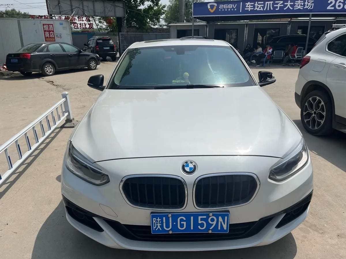 BMW 1 2017 118i 5