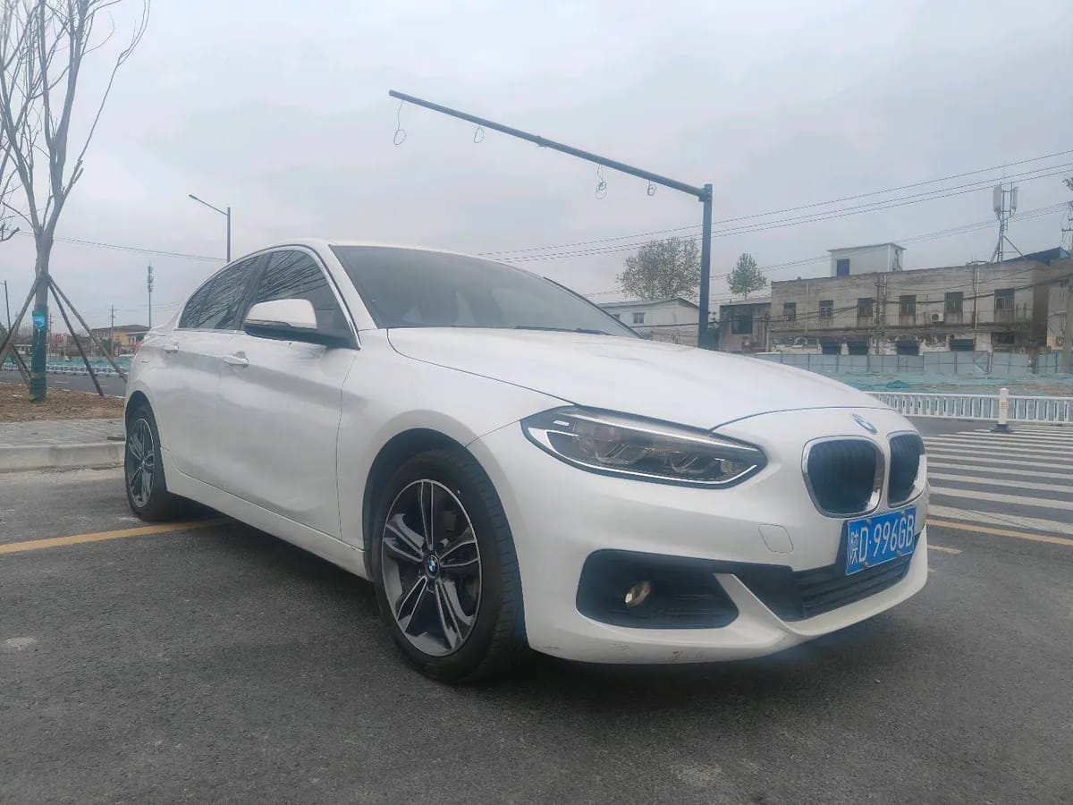 BMW 1 2018 118i 3